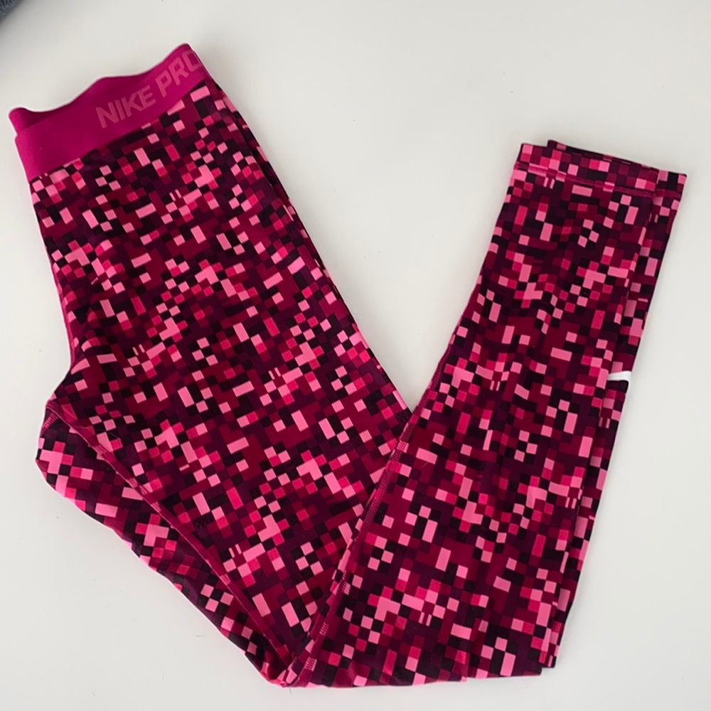 Nike Pro leggings